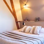 Au Cheval Noir Bed & Breakfast Quaedypre