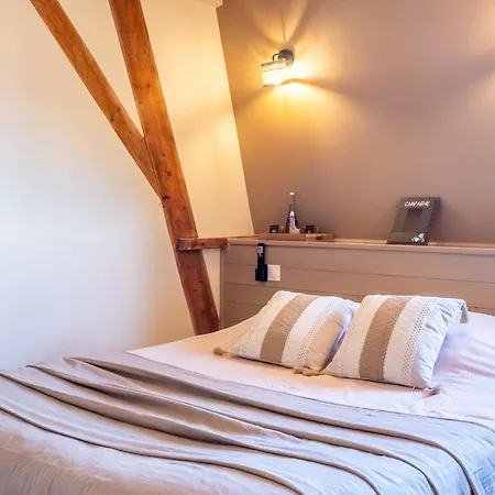 Au Cheval Noir Bed & Breakfast Quaëdypre