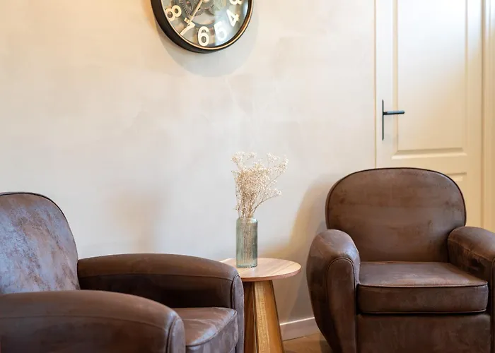 Au Cheval Noir Bed & Breakfast 3*